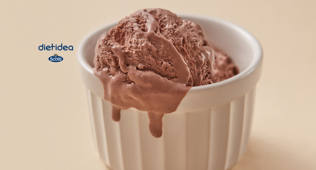 Gelato al cioccolato zero sbatti, leggero e senza gelatiera!